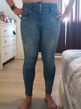 Ibiza Jeans Model Light Blue